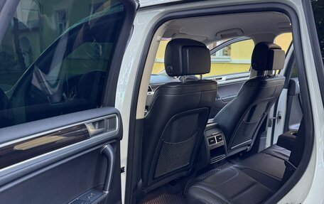 Volkswagen Touareg III, 2015 год, 3 350 000 рублей, 14 фотография
