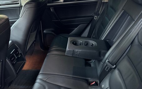 Volkswagen Touareg III, 2015 год, 3 350 000 рублей, 15 фотография