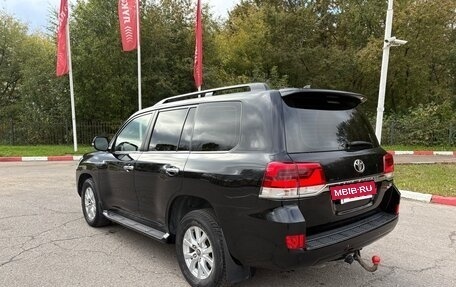 Toyota Land Cruiser 200, 2018 год, 5 900 000 рублей, 2 фотография