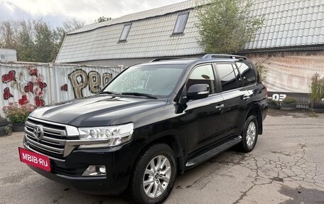 Toyota Land Cruiser 200, 2018 год, 5 900 000 рублей, 13 фотография