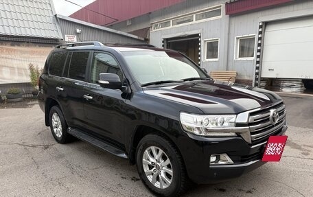 Toyota Land Cruiser 200, 2018 год, 5 900 000 рублей, 11 фотография