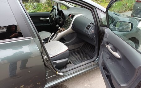 Toyota Auris II, 2008 год, 650 000 рублей, 1 фотография