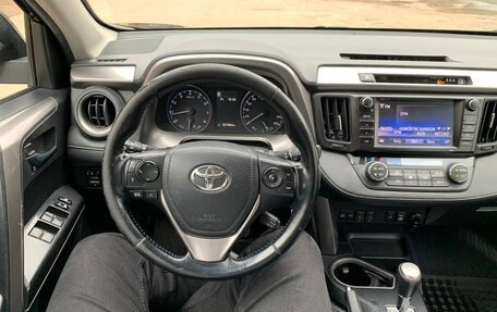 Toyota RAV4, 2017 год, 1 950 000 рублей, 7 фотография