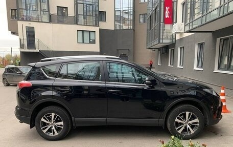 Toyota RAV4, 2017 год, 1 950 000 рублей, 4 фотография
