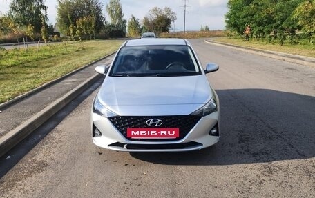 Hyundai Solaris II рестайлинг, 2020 год, 1 530 000 рублей, 23 фотография