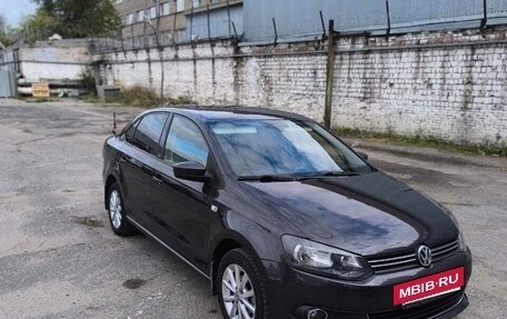 Volkswagen Polo VI (EU Market), 2015 год, 1 280 000 рублей, 2 фотография
