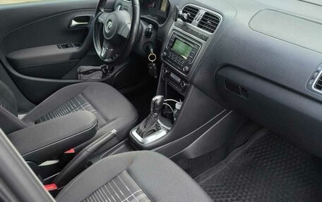 Volkswagen Polo VI (EU Market), 2015 год, 1 280 000 рублей, 8 фотография