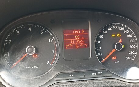 Volkswagen Polo VI (EU Market), 2013 год, 450 000 рублей, 11 фотография