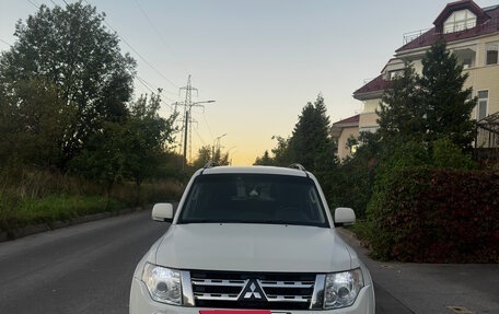 Mitsubishi Pajero IV, 2013 год, 1 850 000 рублей, 2 фотография