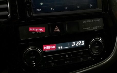 Mitsubishi Outlander III рестайлинг 3, 2017 год, 1 849 000 рублей, 17 фотография