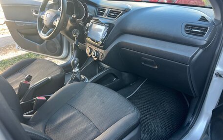 KIA Rio II, 2011 год, 820 000 рублей, 19 фотография