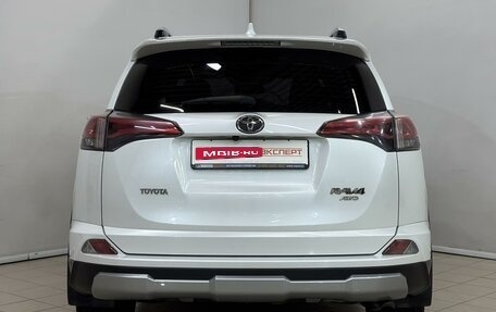 Toyota RAV4, 2018 год, 2 149 000 рублей, 5 фотография