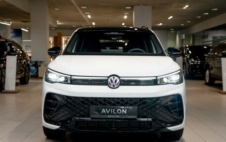 Volkswagen Tiguan, 2025 год, 5 799 000 рублей, 2 фотография