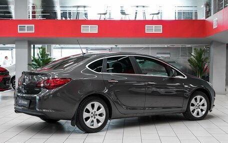 Opel Astra J, 2012 год, 749 000 рублей, 2 фотография