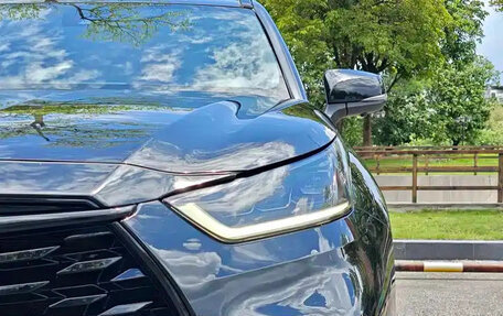 Toyota Highlander, 2022 год, 3 231 555 рублей, 3 фотография