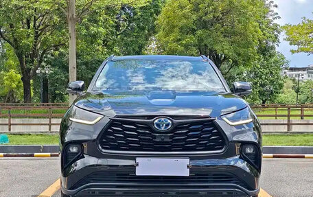 Toyota Highlander, 2022 год, 3 231 555 рублей, 4 фотография