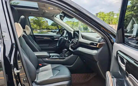 Toyota Highlander, 2022 год, 3 231 555 рублей, 14 фотография