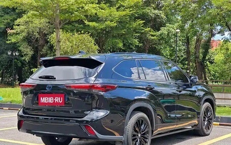 Toyota Highlander, 2022 год, 3 231 555 рублей, 6 фотография