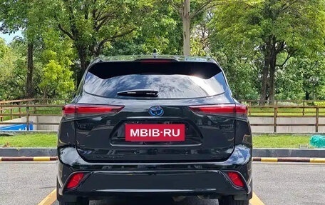 Toyota Highlander, 2022 год, 3 231 555 рублей, 7 фотография