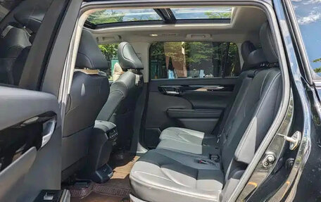 Toyota Highlander, 2022 год, 3 231 555 рублей, 18 фотография
