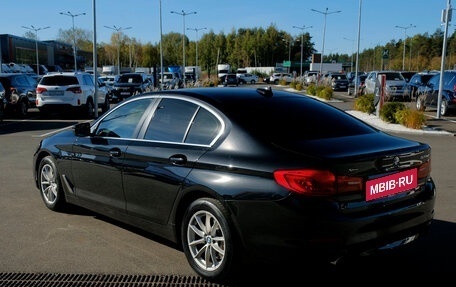 BMW 5 серия, 2019 год, 2 236 000 рублей, 7 фотография