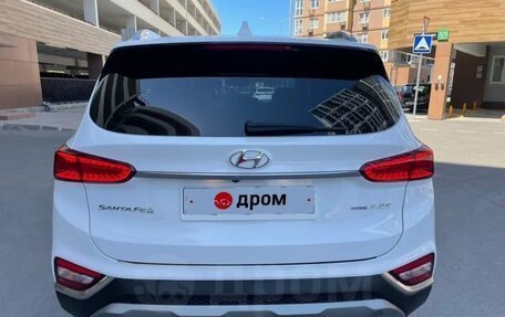 Hyundai Santa Fe III рестайлинг, 2018 год, 2 860 000 рублей, 6 фотография