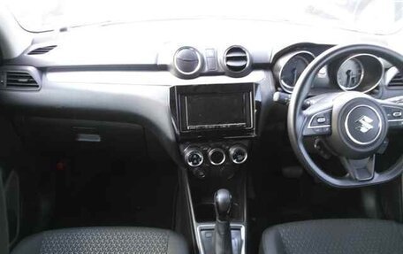 Suzuki Swift V, 2021 год, 980 000 рублей, 7 фотография