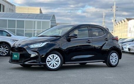 Toyota Yaris, 2021 год, 800 000 рублей, 1 фотография