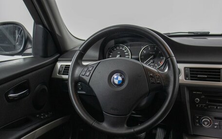 BMW 3 серия, 2011 год, 834 000 рублей, 15 фотография