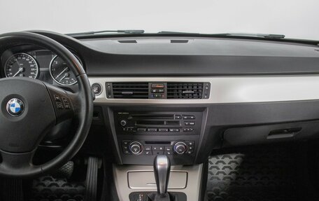 BMW 3 серия, 2011 год, 834 000 рублей, 14 фотография