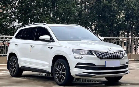 Skoda Karoq I, 2022 год, 1 701 555 рублей, 3 фотография