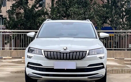 Skoda Karoq I, 2022 год, 1 701 555 рублей, 2 фотография