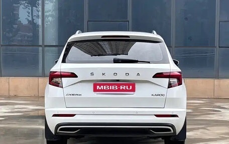 Skoda Karoq I, 2022 год, 1 701 555 рублей, 6 фотография