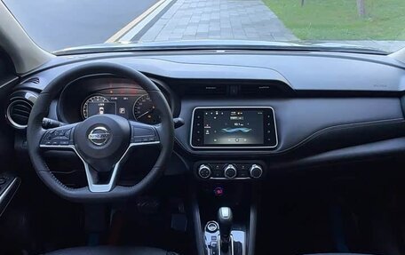 Nissan Kicks I, 2021 год, 1 300 000 рублей, 10 фотография