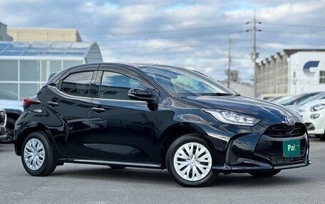 Toyota Yaris, 2021 год, 800 000 рублей, 3 фотография