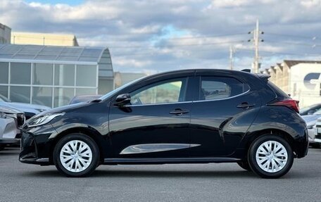 Toyota Yaris, 2021 год, 800 000 рублей, 8 фотография