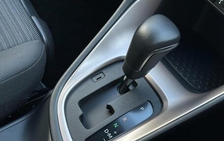 Toyota Yaris, 2021 год, 800 000 рублей, 20 фотография