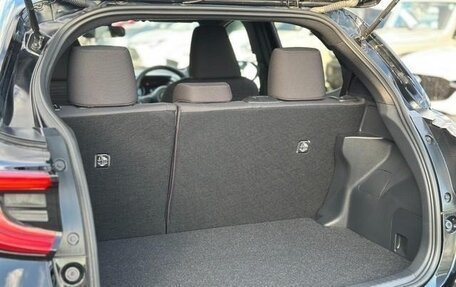 Toyota Yaris, 2021 год, 800 000 рублей, 22 фотография