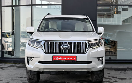 Toyota Land Cruiser Prado 150 рестайлинг 2, 2018 год, 4 160 000 рублей, 2 фотография