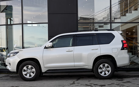 Toyota Land Cruiser Prado 150 рестайлинг 2, 2018 год, 4 160 000 рублей, 8 фотография