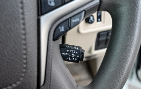 Toyota Land Cruiser Prado 150 рестайлинг 2, 2018 год, 4 160 000 рублей, 15 фотография