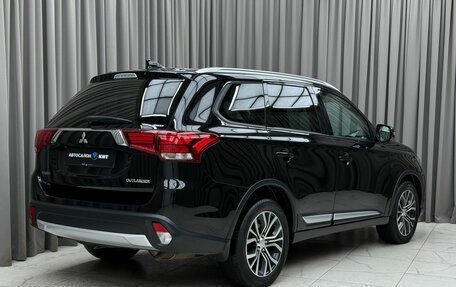 Mitsubishi Outlander III рестайлинг 3, 2018 год, 2 350 000 рублей, 4 фотография