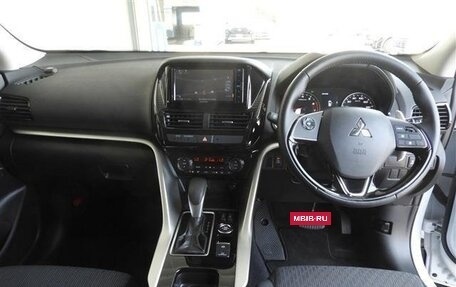 Mitsubishi Eclipse Cross, 2022 год, 2 170 000 рублей, 11 фотография