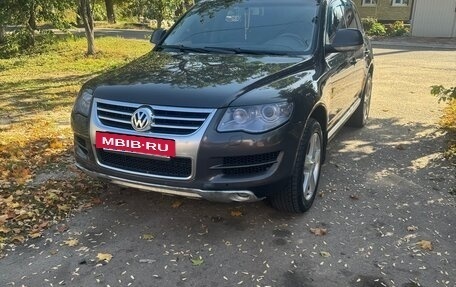 Volkswagen Touareg III, 2007 год, 1 150 000 рублей, 2 фотография