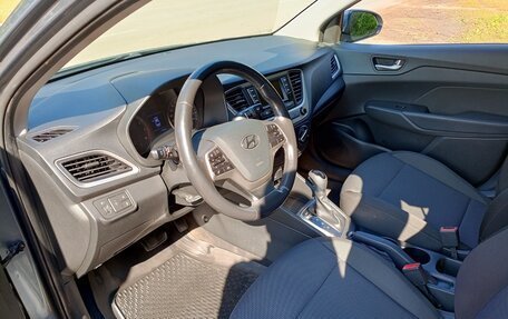 Hyundai Solaris II рестайлинг, 2017 год, 1 220 000 рублей, 9 фотография