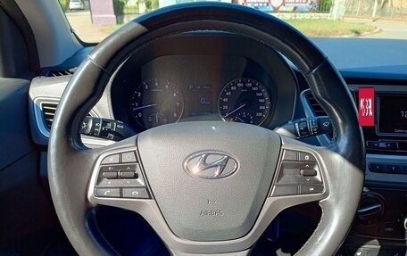 Hyundai Solaris II рестайлинг, 2017 год, 1 220 000 рублей, 10 фотография