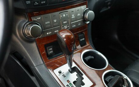 Toyota Highlander III, 2011 год, 2 200 000 рублей, 17 фотография