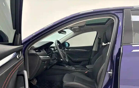 Skoda Octavia IV, 2022 год, 2 300 000 рублей, 2 фотография