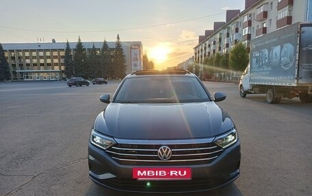 Volkswagen Jetta VI, 2018 год, 1 600 000 рублей, 13 фотография