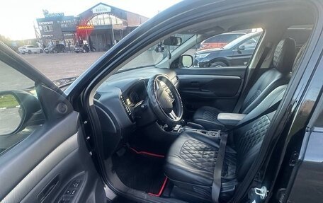 Mitsubishi Outlander III рестайлинг 3, 2012 год, 1 250 000 рублей, 6 фотография